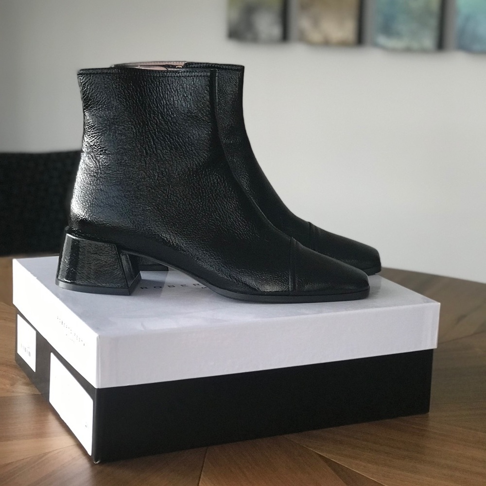 ROBERTO FESTA BLACK PATENT ANKLE BOOTS